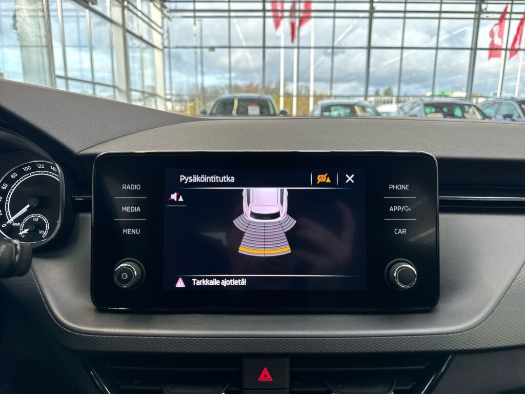 Skoda Kamiq 2022 Valkoinen