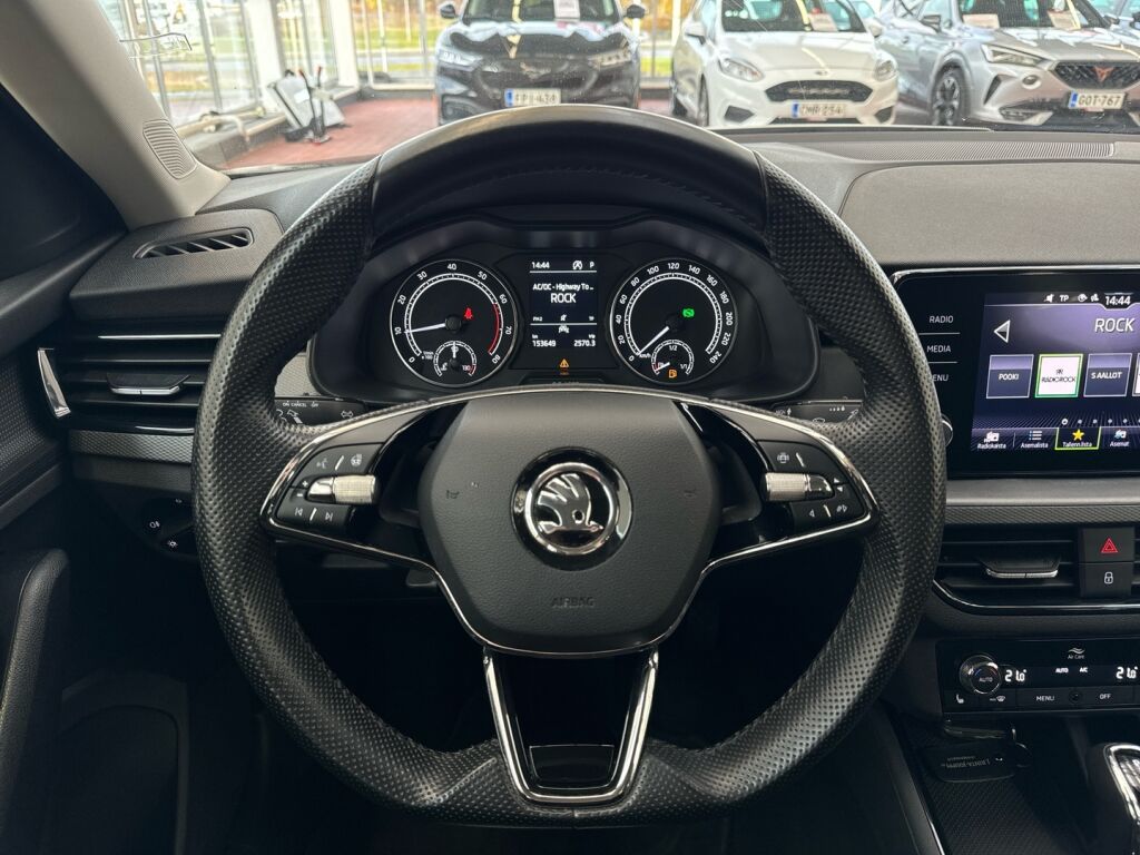 Skoda Kamiq 2022 Valkoinen