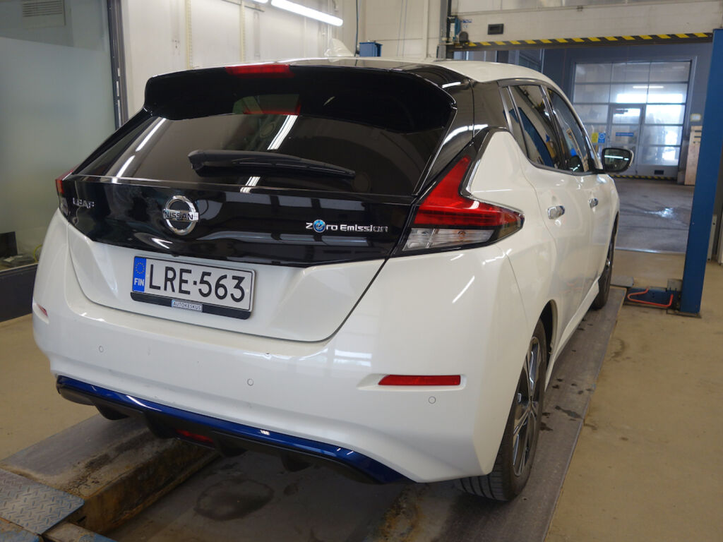 Nissan Leaf 2022 Valkoinen