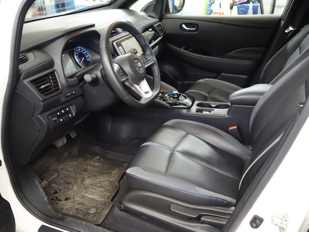 Nissan Leaf 2022 Valkoinen