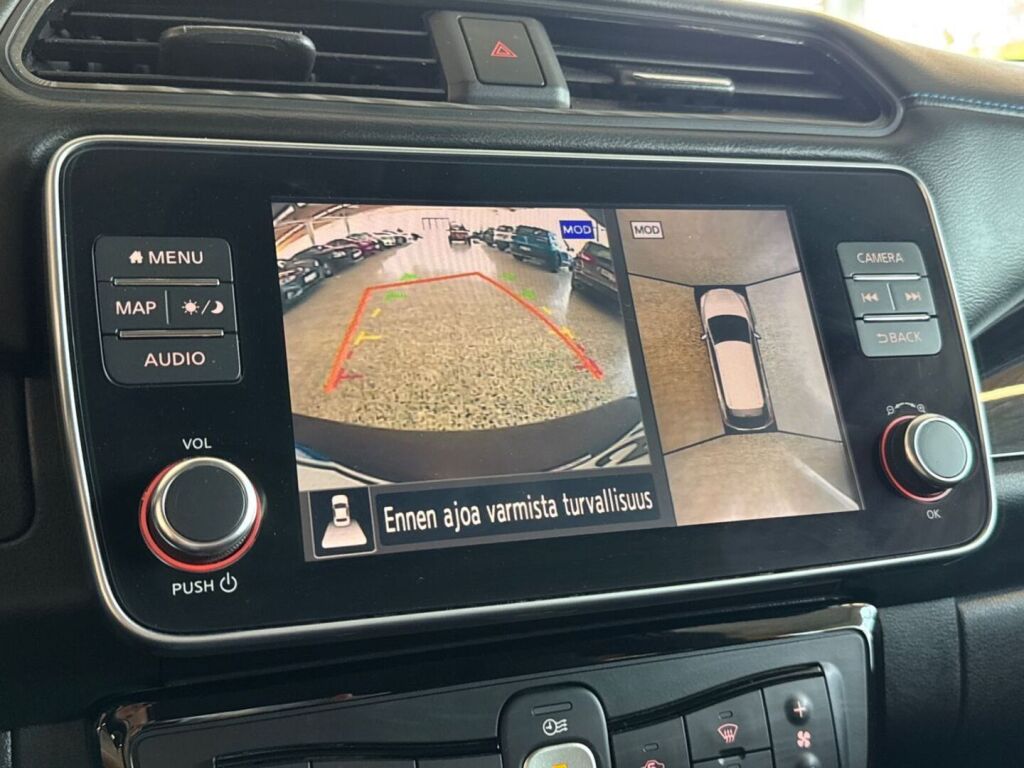 Nissan Leaf 2022 Ruskea (beige)