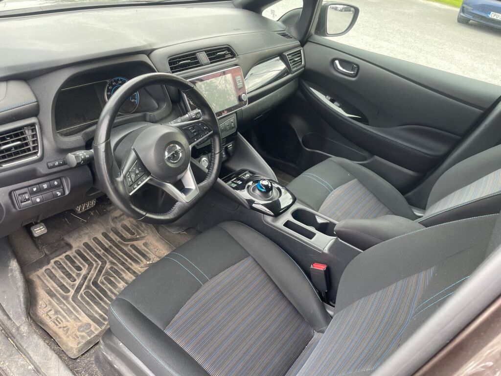 Nissan Leaf 2022 Ruskea (beige)
