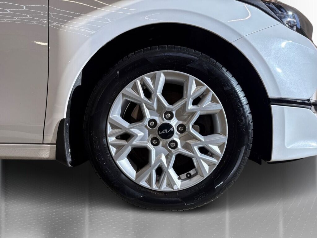 Kia Ceed 2022 Valkoinen