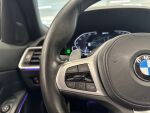BMW 330 2020 Punainen