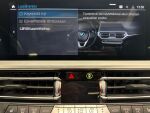 BMW 330 2020 Punainen