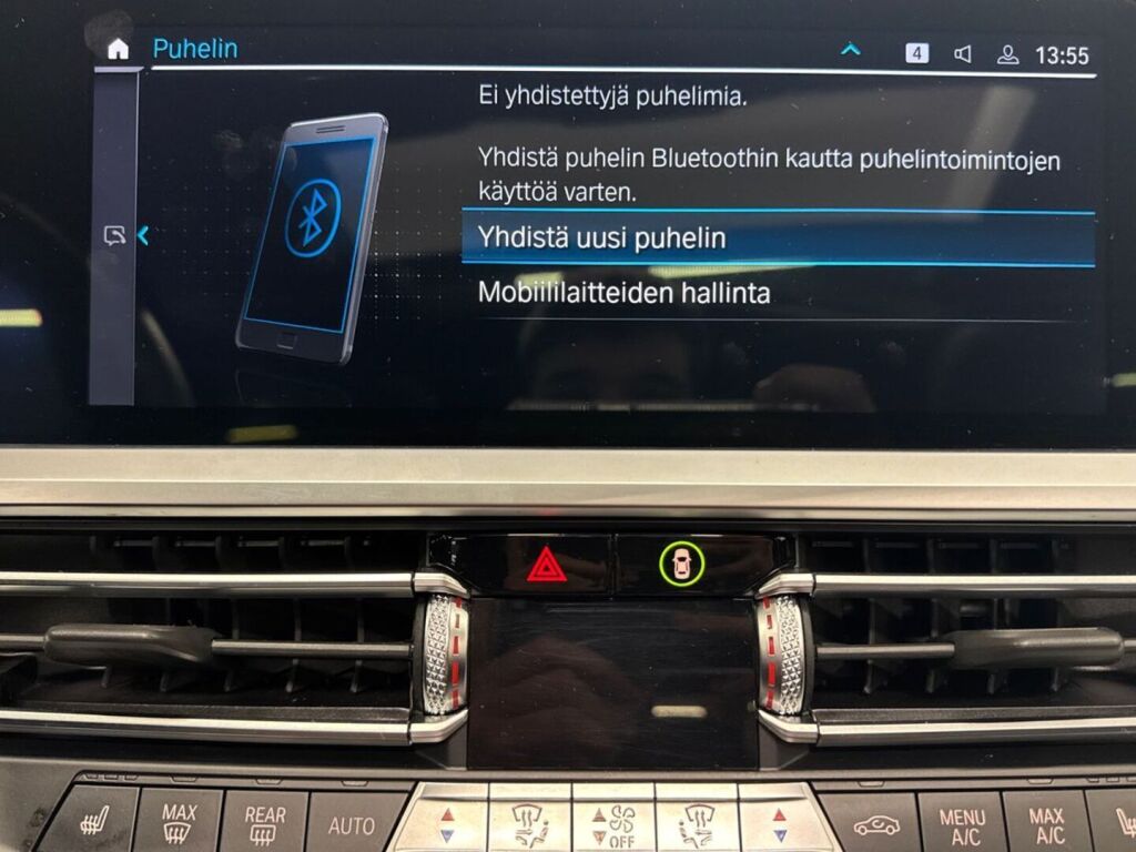 BMW 330 2020 Punainen