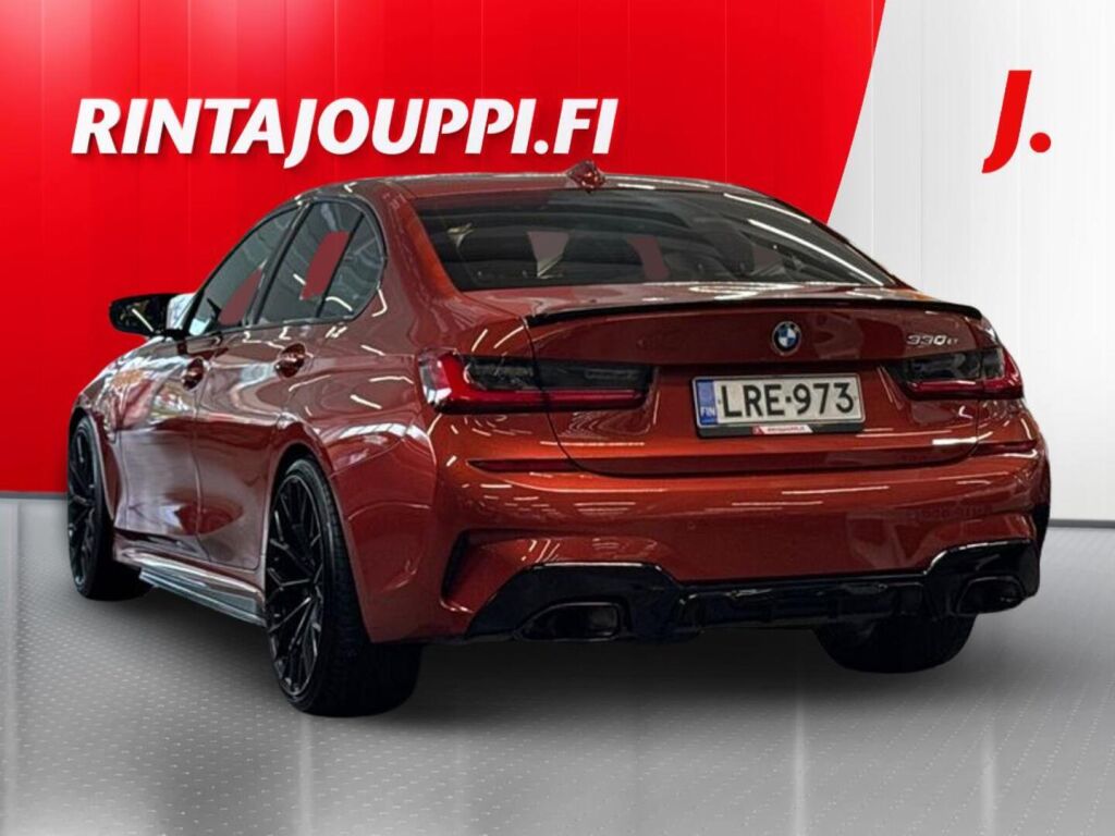 BMW 330 2020 Punainen