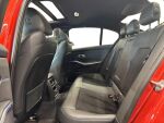 BMW 330 2020 Punainen