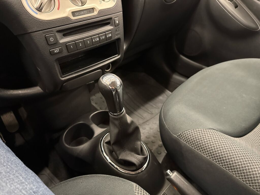 Toyota Yaris 2004 Vihreä