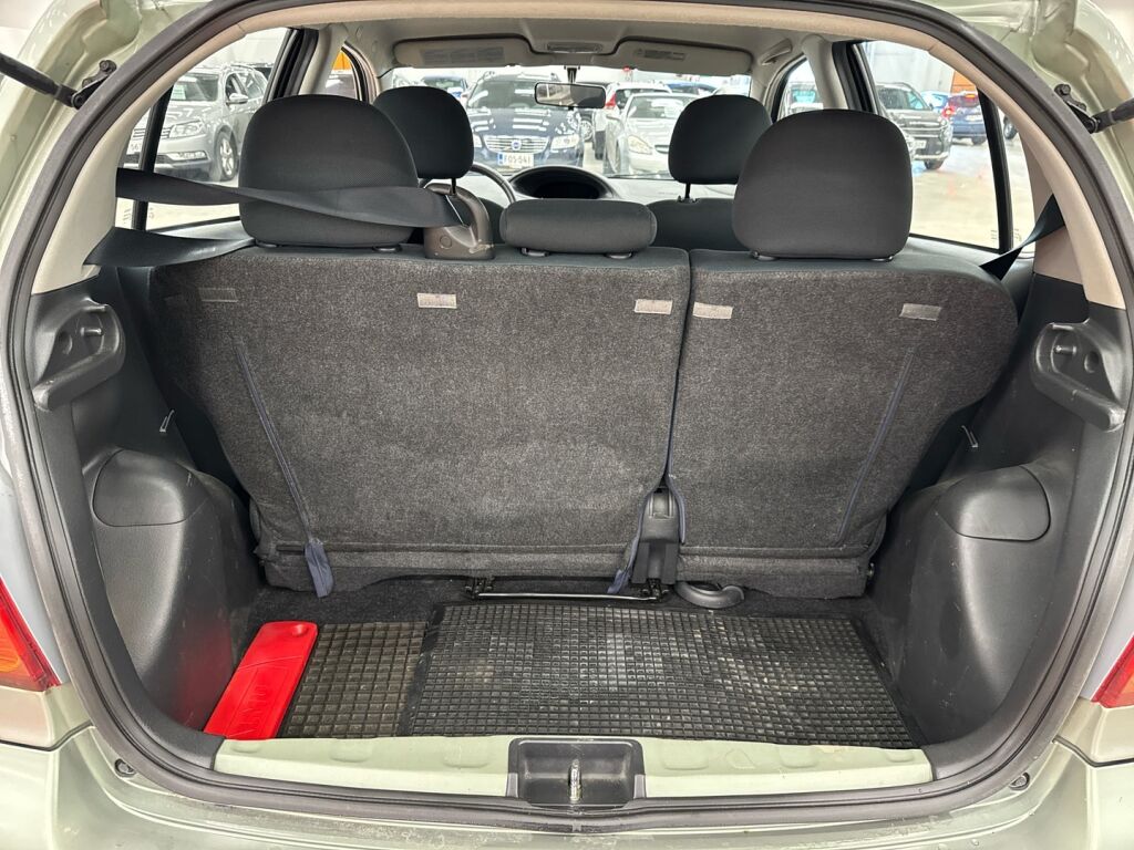 Toyota Yaris 2004 Vihreä