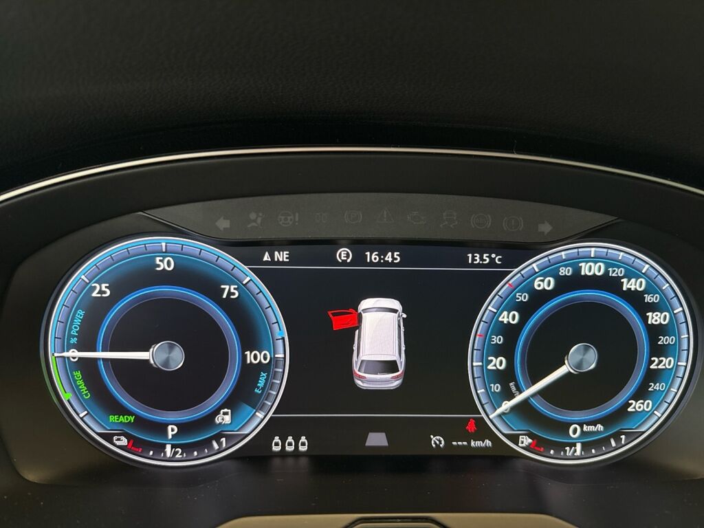 Volkswagen Passat 2016 Musta