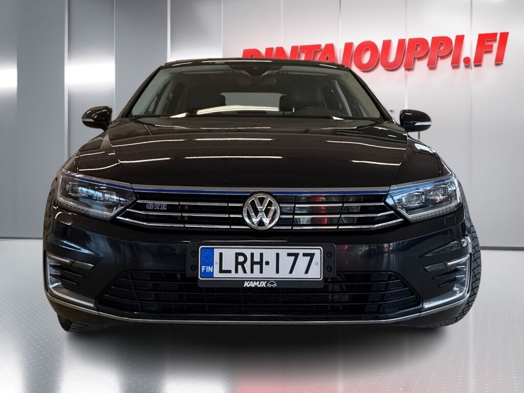 Volkswagen Passat 2016 Musta