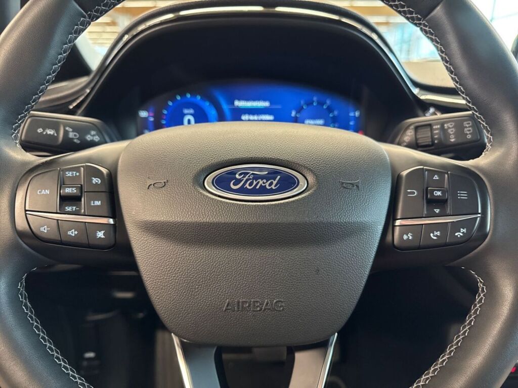 Ford Fiesta 2022 Metallinhohto Punainen