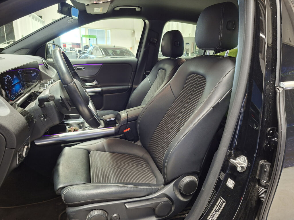 Mercedes-Benz EQA 2022 Musta