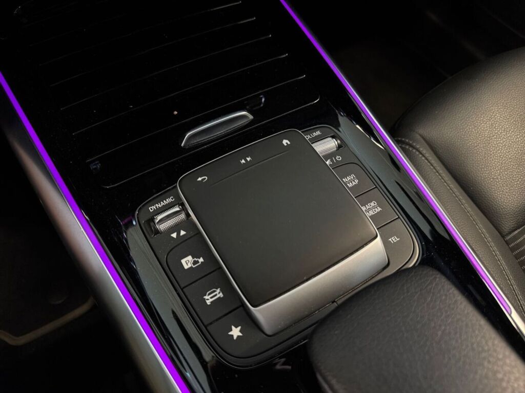 Mercedes-Benz EQA 2022 Musta