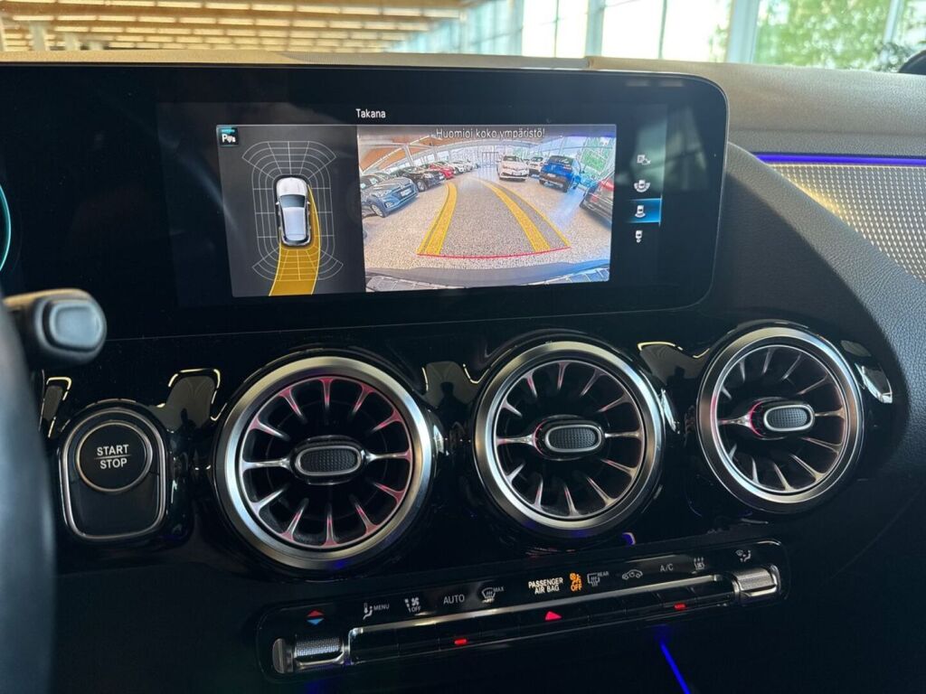 Mercedes-Benz EQA 2022 Musta