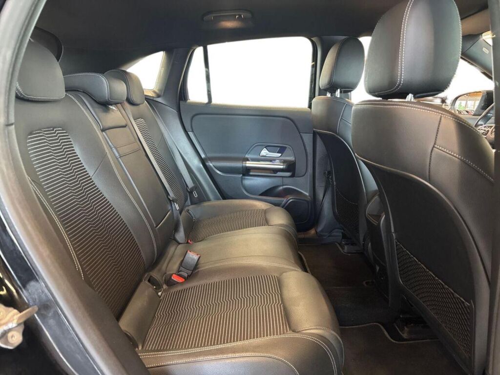 Mercedes-Benz EQA 2022 Musta