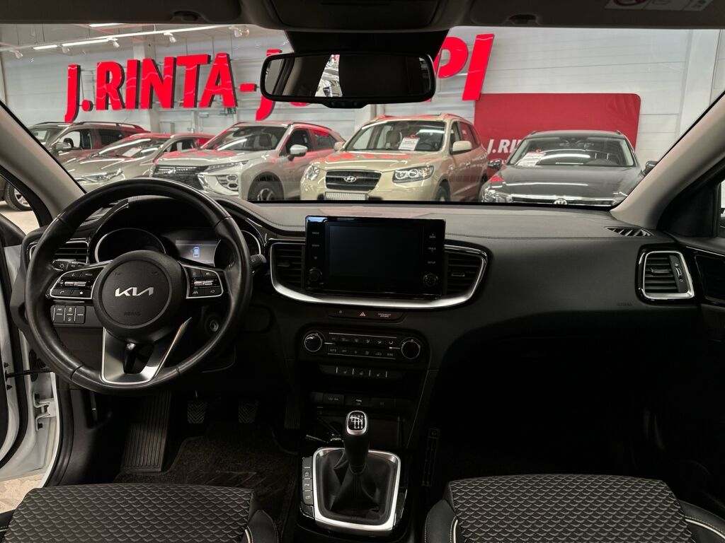 Kia Ceed 2022 Valkoinen