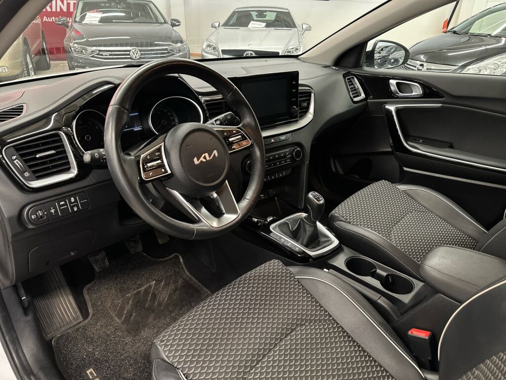 Kia Ceed 2022 Valkoinen
