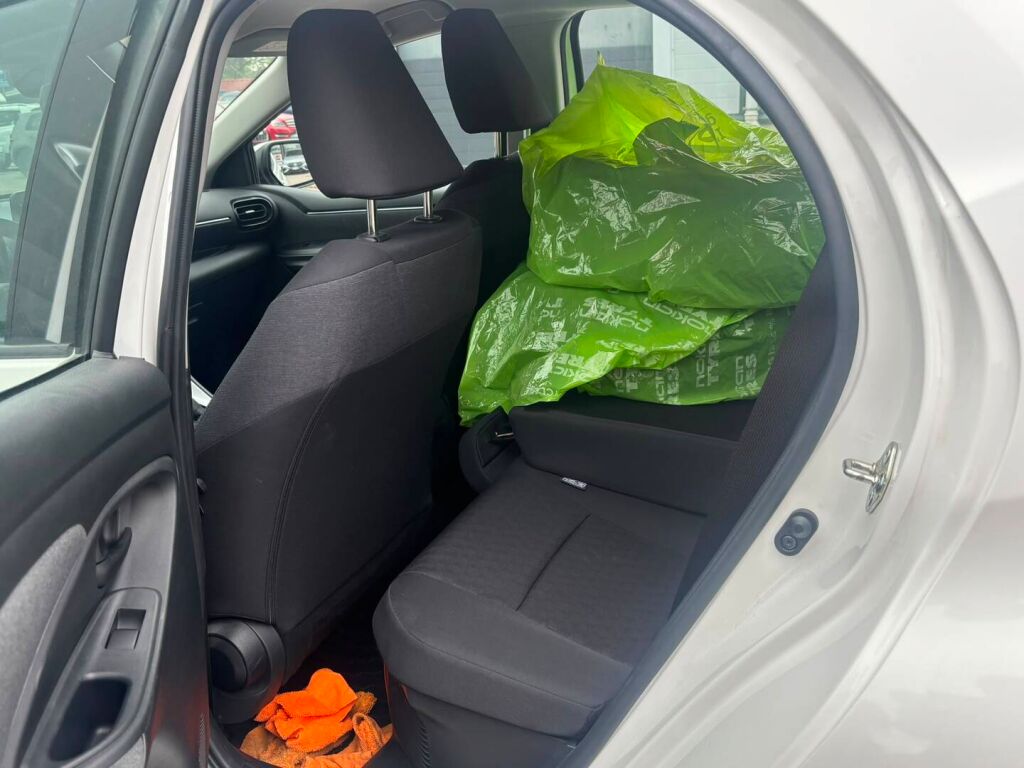 Toyota Yaris 2022 Valkoinen