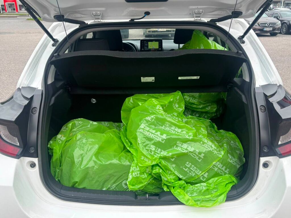 Toyota Yaris 2022 Valkoinen