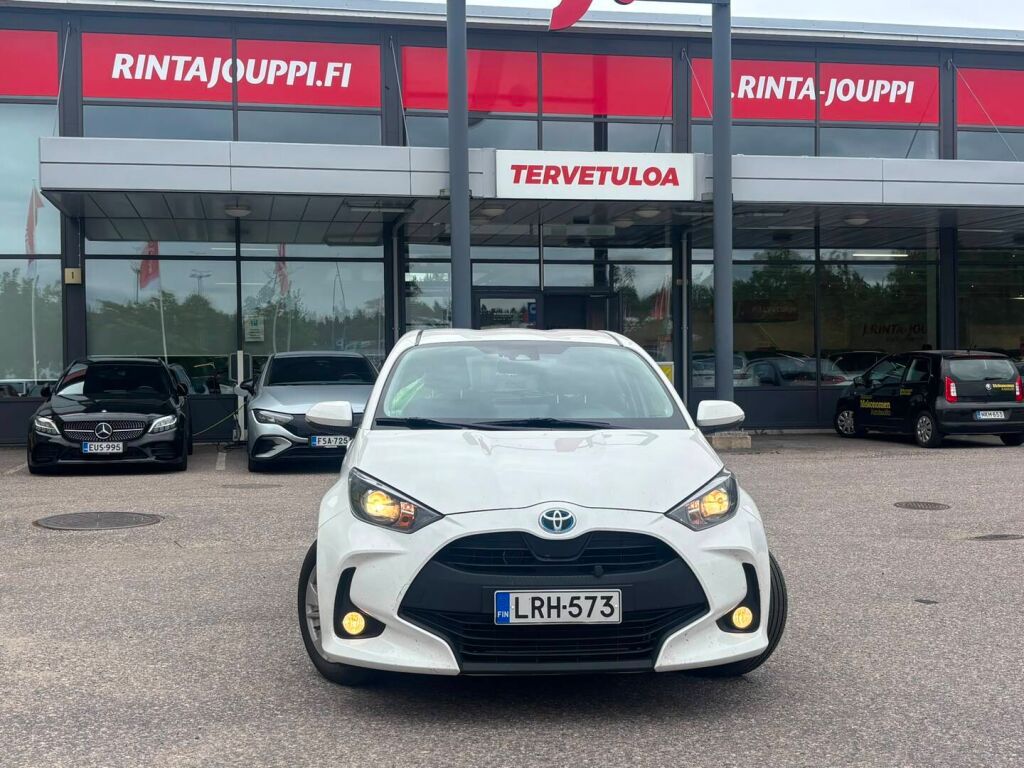 Toyota Yaris 2022 Valkoinen
