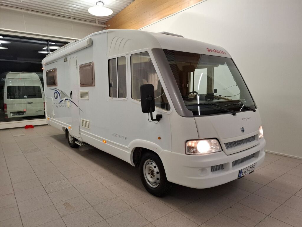 Dethleffs ELEGANCE 2006 Valkoinen