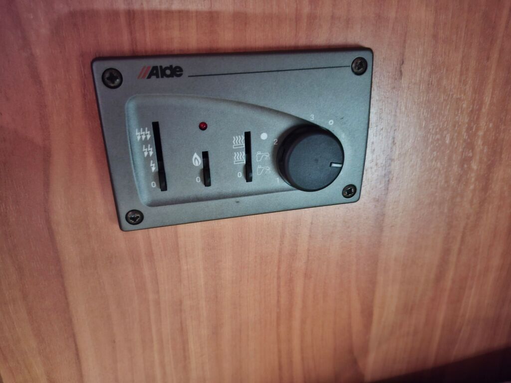 Dethleffs ELEGANCE 2006 Valkoinen