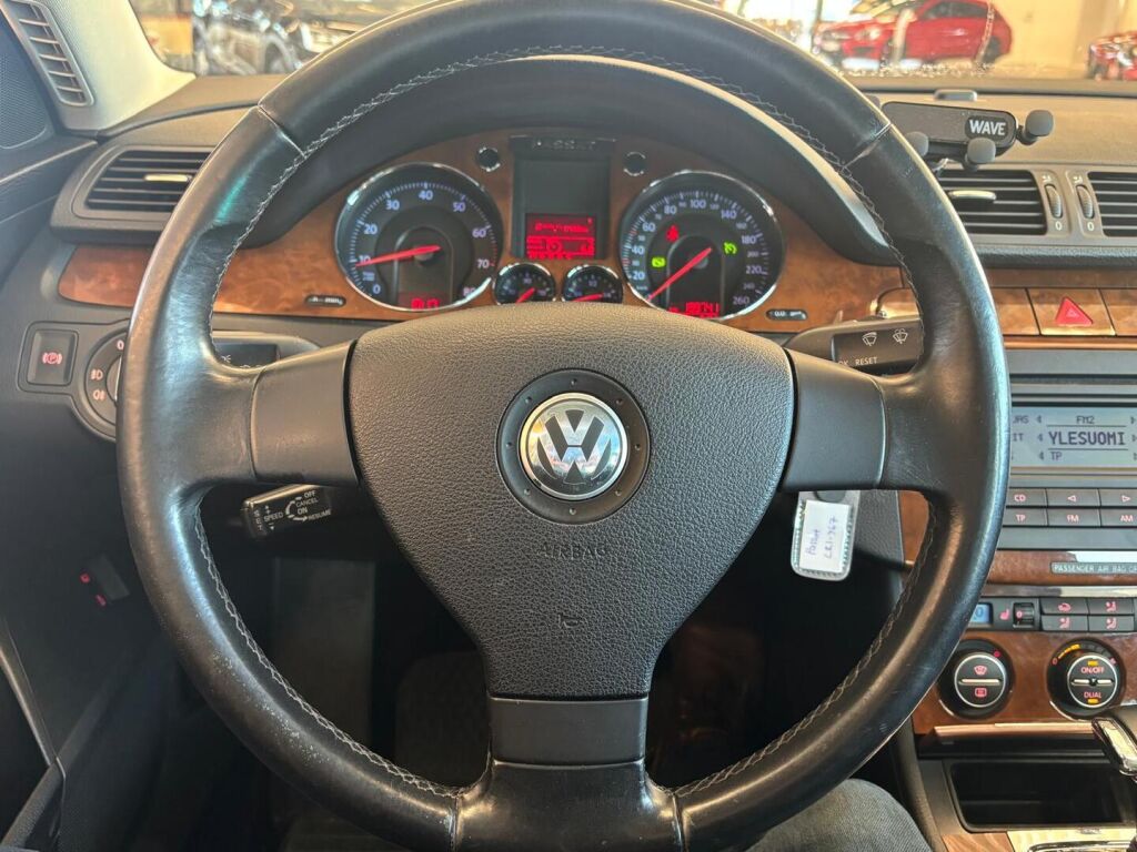 Volkswagen Passat 2006 Harmaa