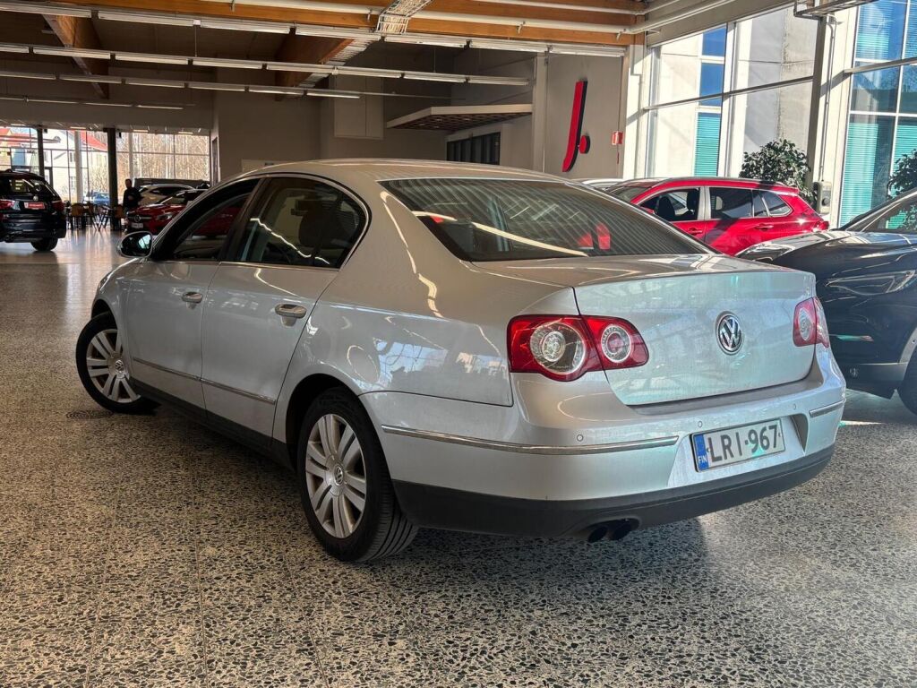 Volkswagen Passat 2006 Harmaa