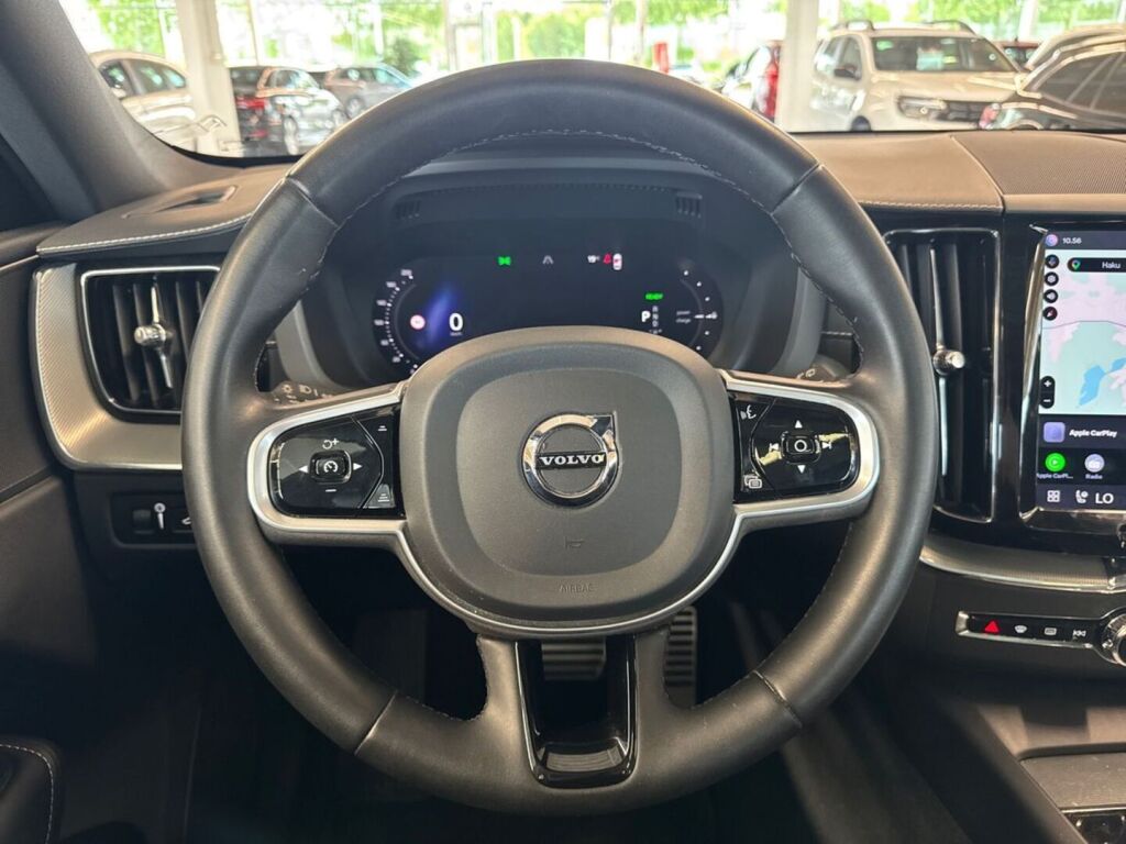 Volvo XC60 2022 Harmaa
