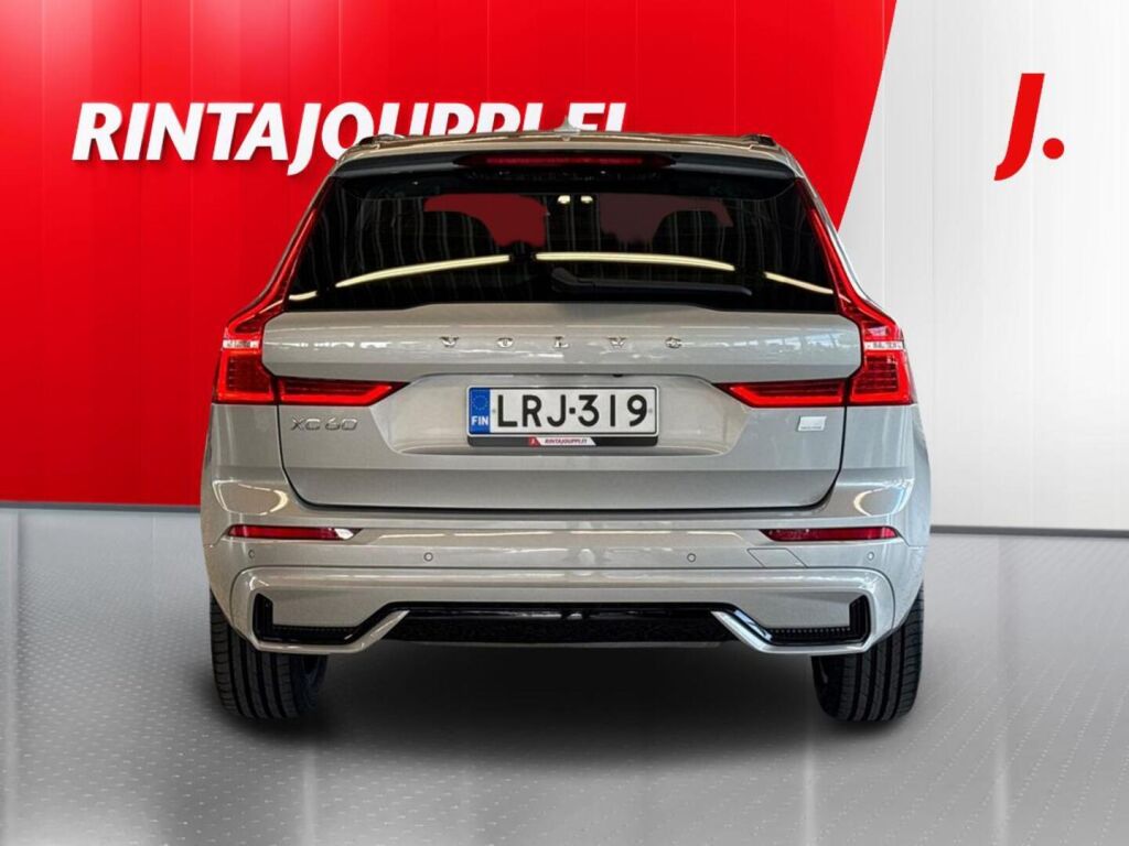 Volvo XC60 2022 Harmaa