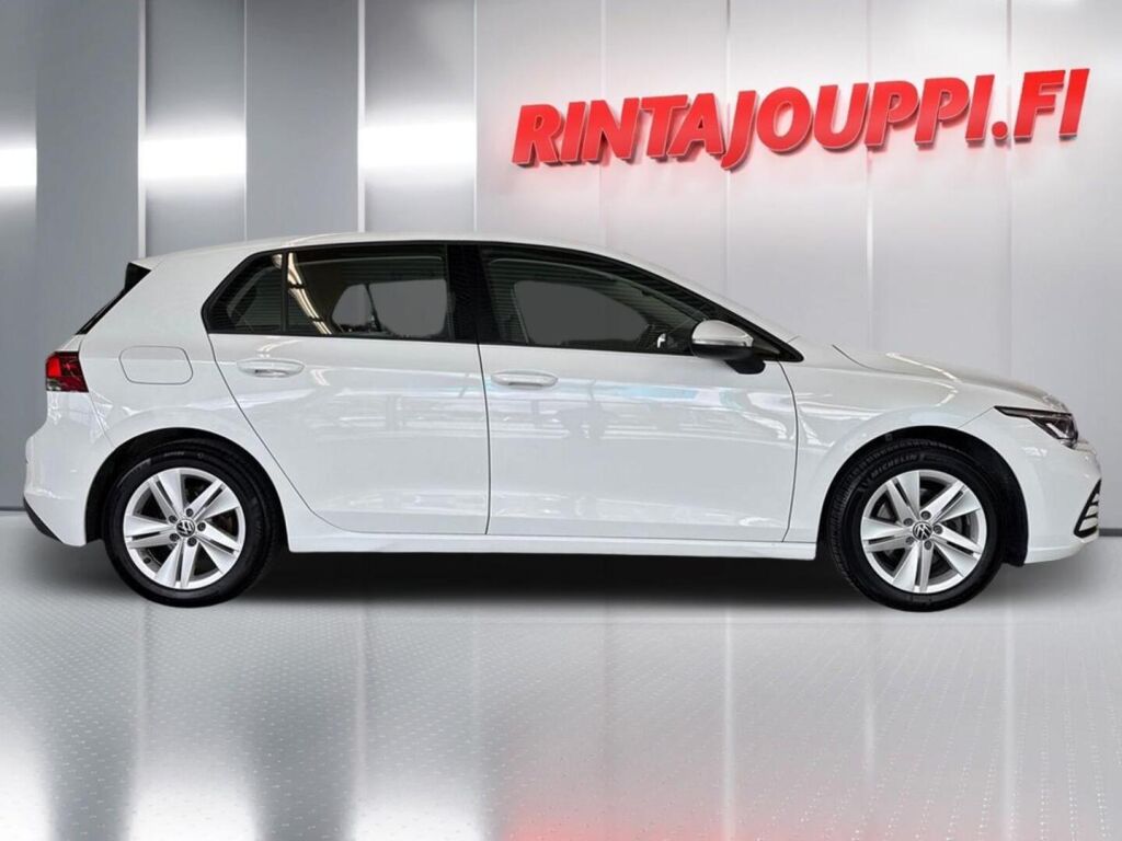 Volkswagen Golf 2022 Valkoinen
