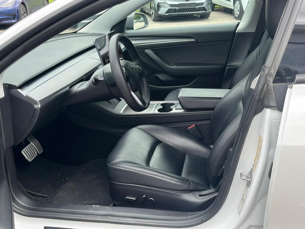 Tesla Model 3 2021 Valkoinen