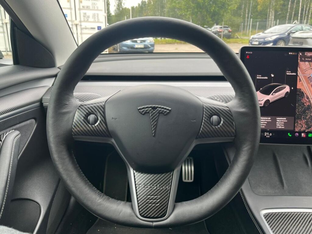 Tesla Model 3 2021 Valkoinen