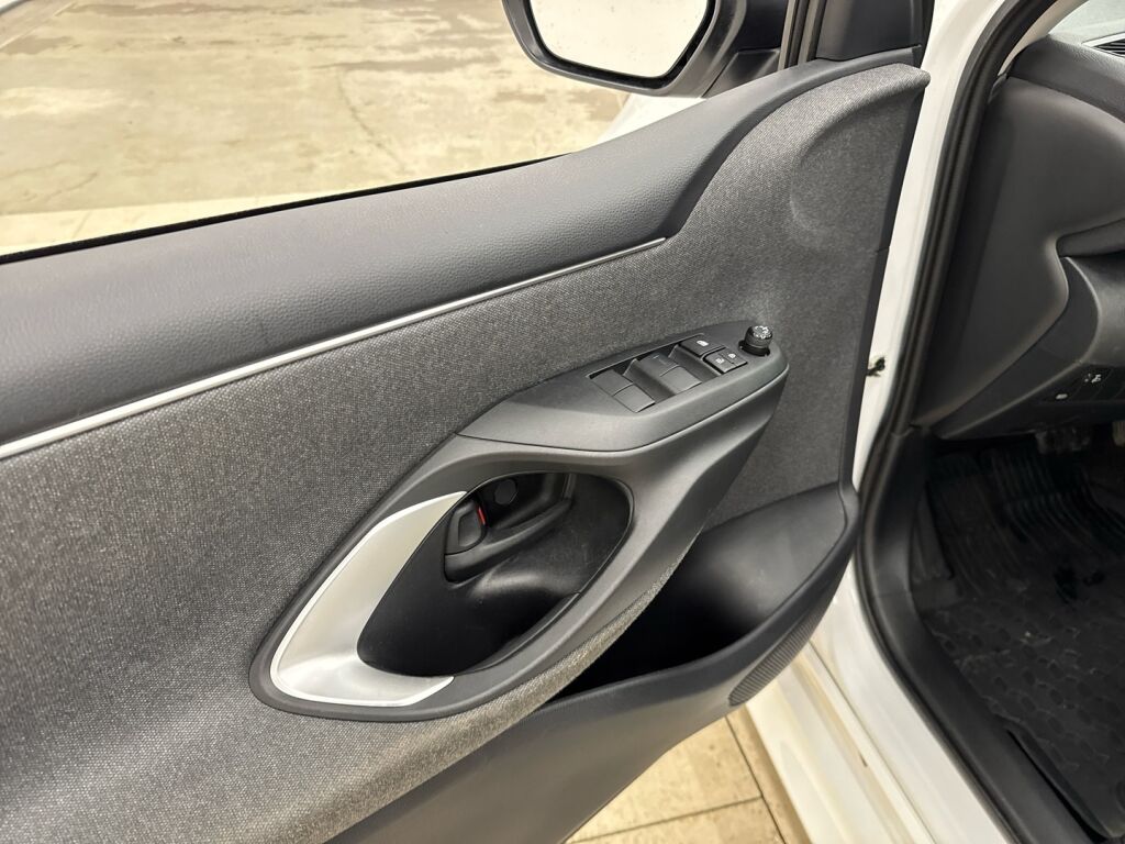 Toyota Yaris 2022 Valkoinen