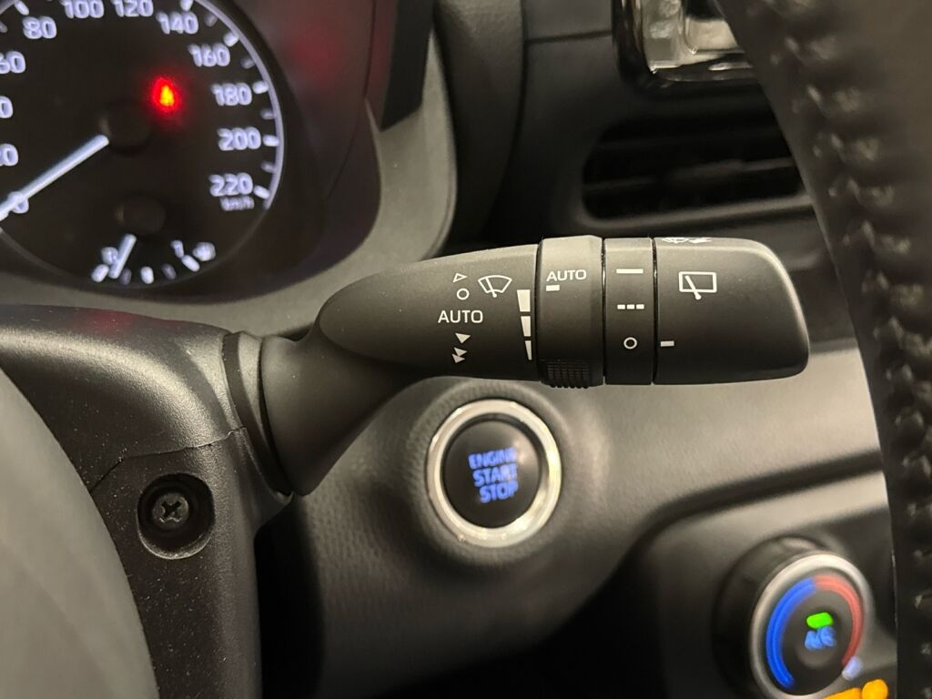 Toyota Yaris 2022 Valkoinen