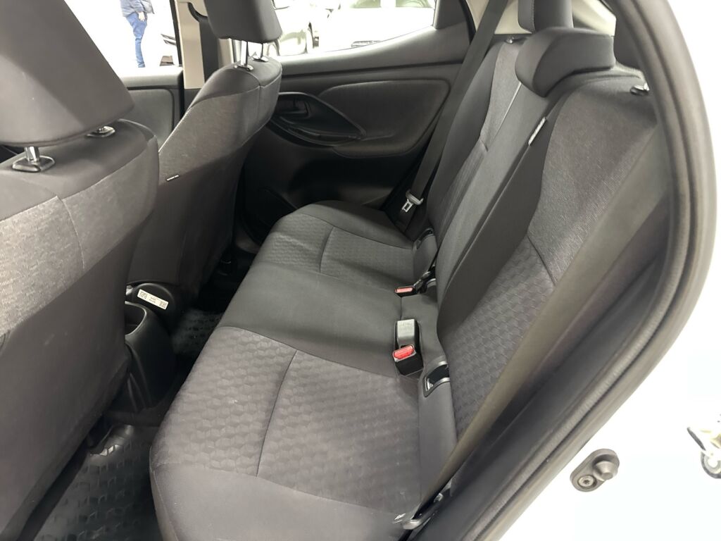 Toyota Yaris 2022 Valkoinen