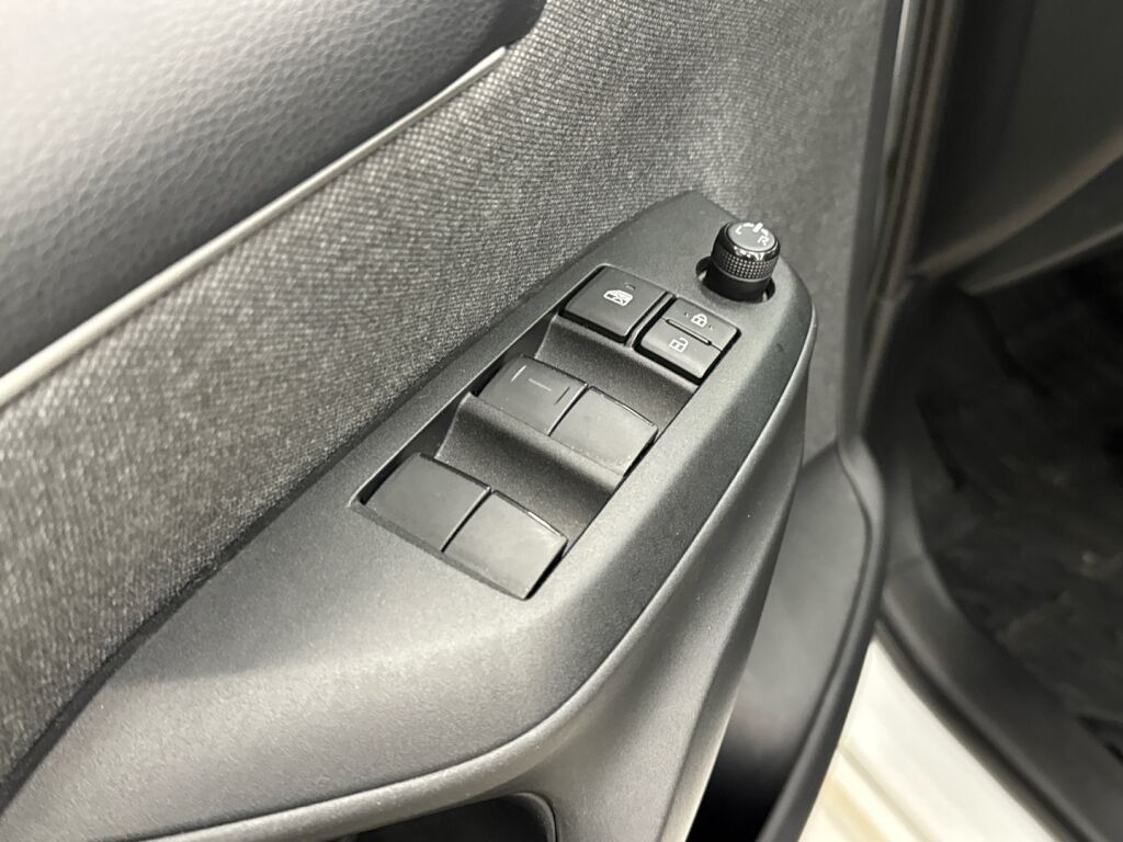 Toyota Yaris 2022 Valkoinen