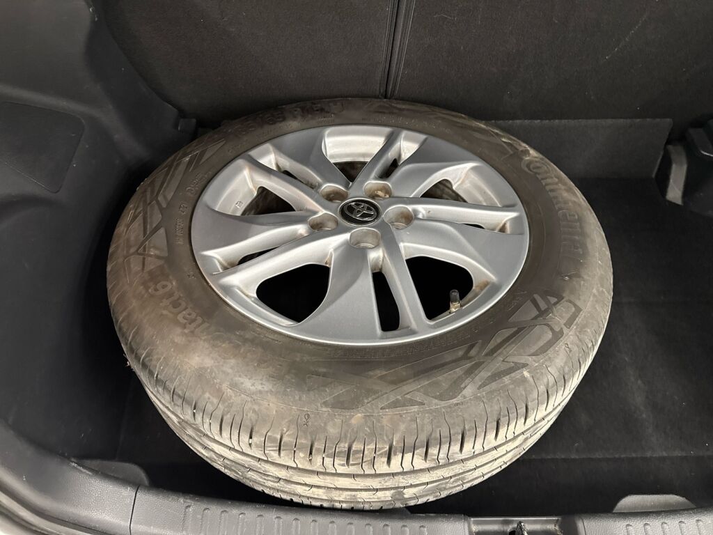 Toyota Yaris 2022 Valkoinen