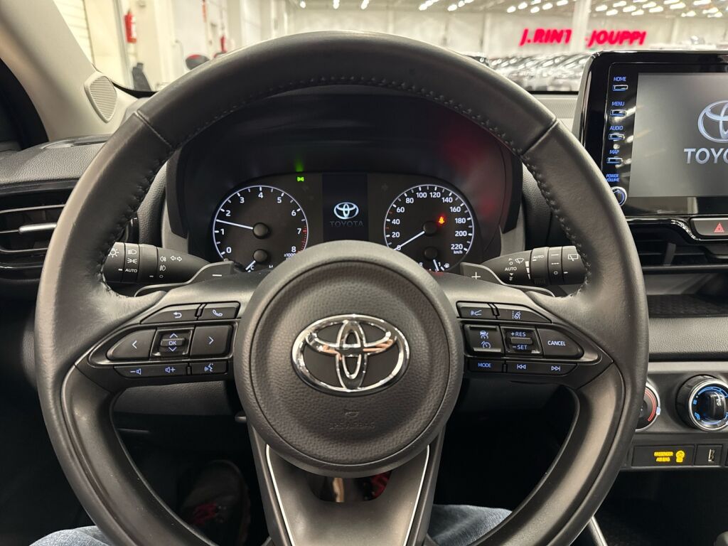 Toyota Yaris 2022 Valkoinen