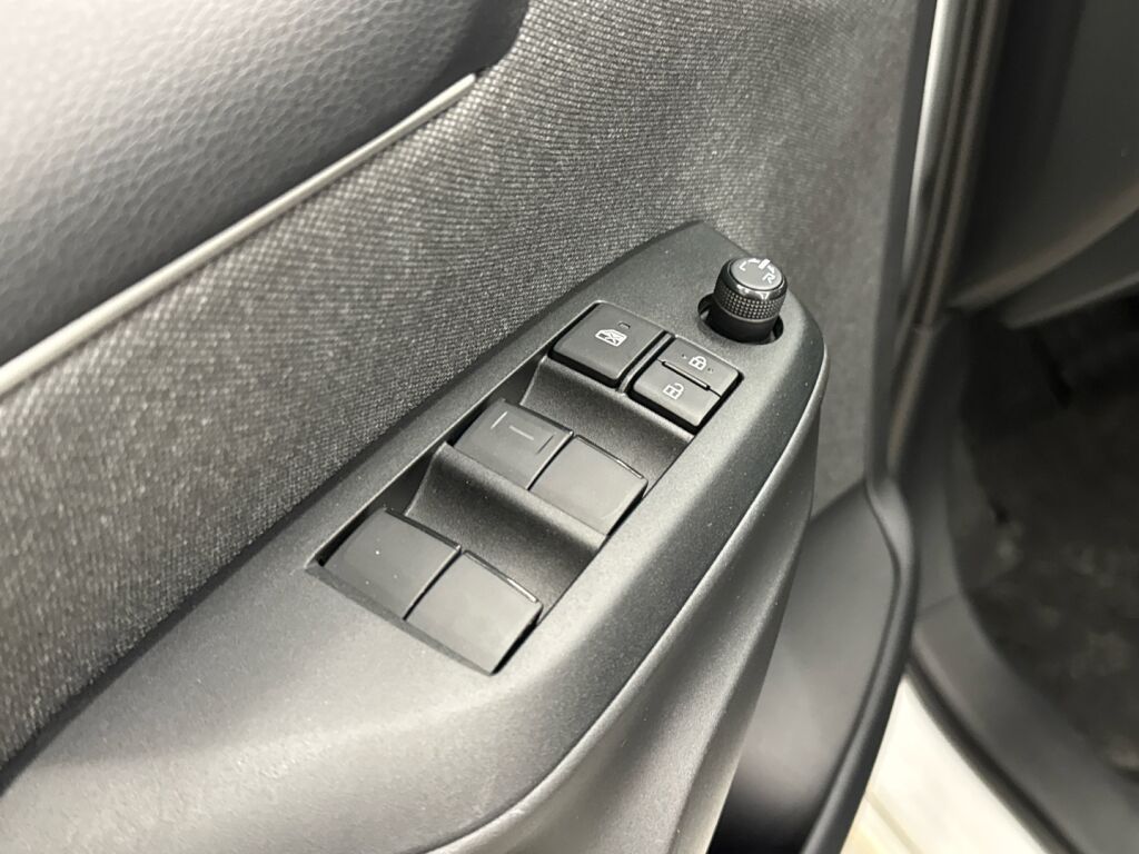 Toyota Yaris 2022 Valkoinen