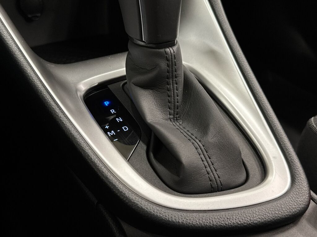 Toyota Yaris 2022 Valkoinen