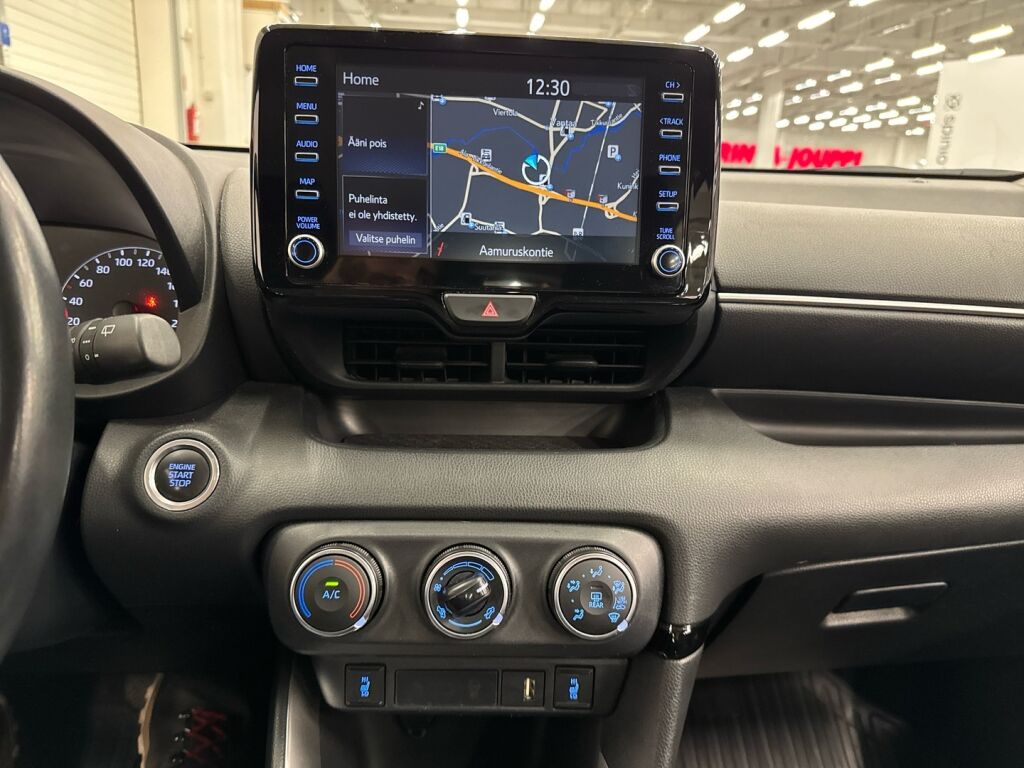 Toyota Yaris 2022 Valkoinen