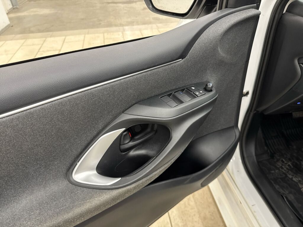 Toyota Yaris 2022 Valkoinen