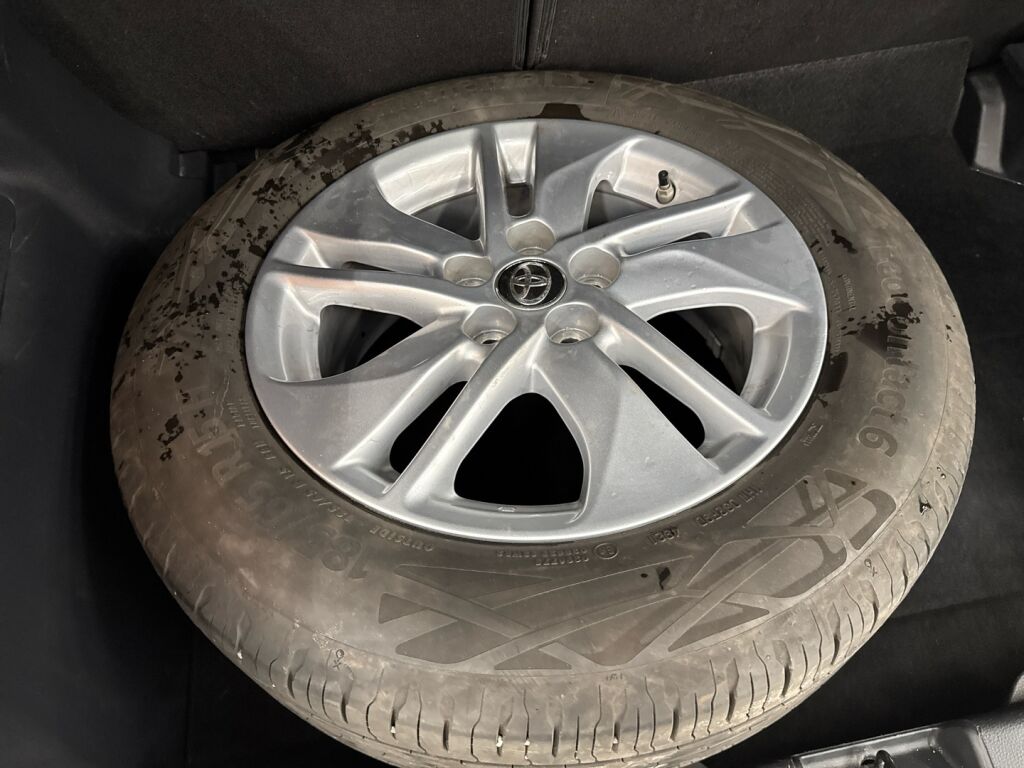 Toyota Yaris 2022 Valkoinen