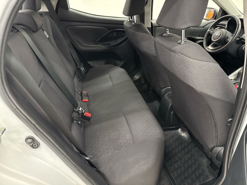 Toyota Yaris 2022 Valkoinen