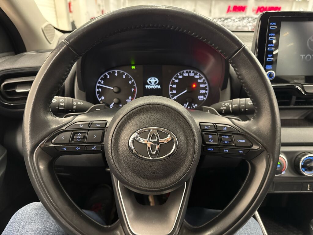 Toyota Yaris 2022 Valkoinen