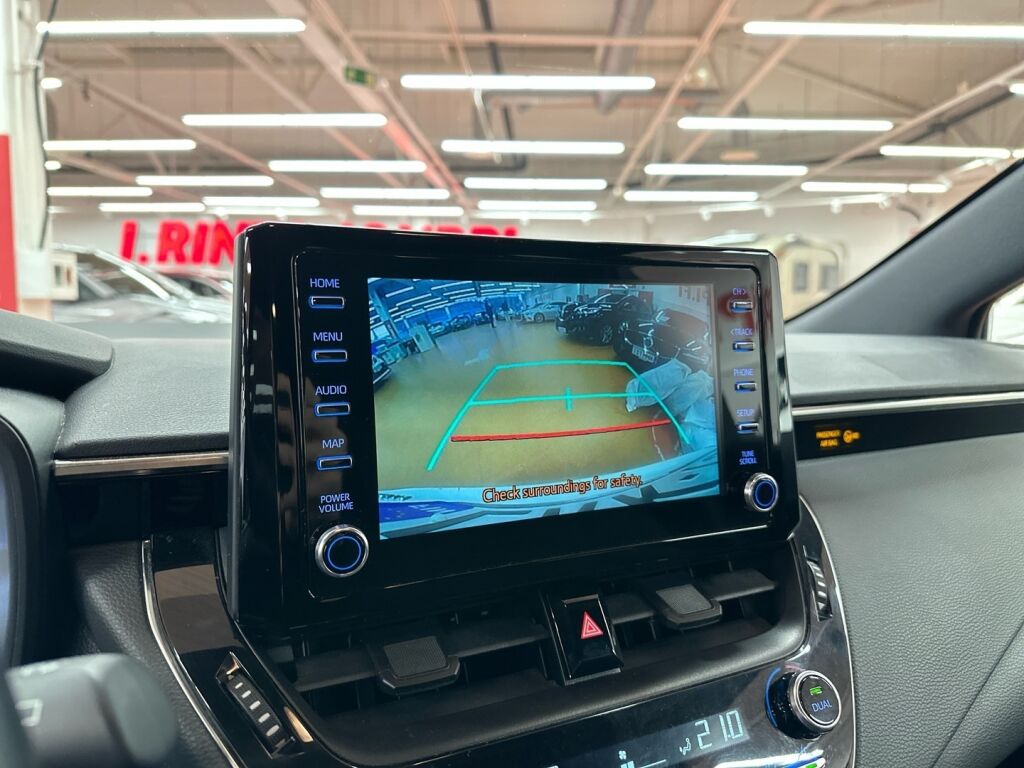 Toyota Corolla 2022 Valkoinen