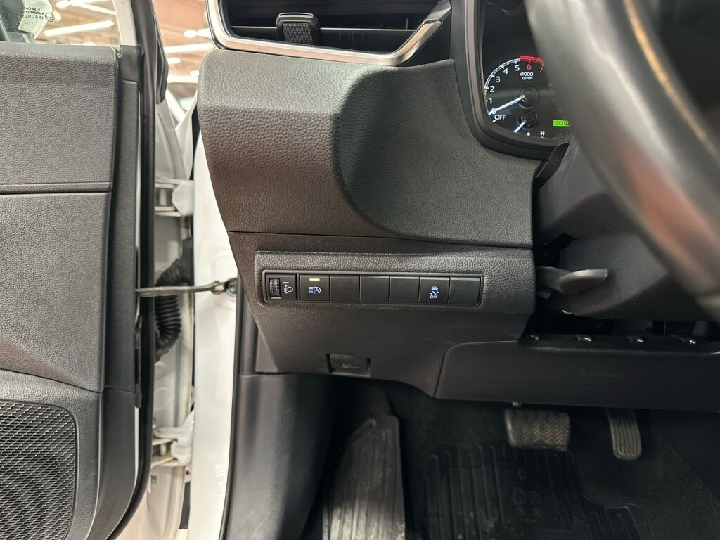 Toyota Corolla 2022 Valkoinen